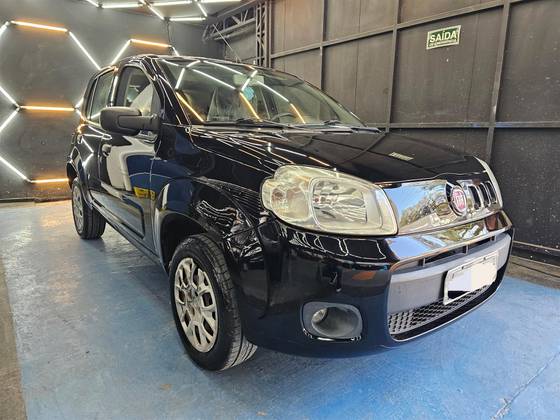 FIAT UNO 1.0 EVO VIVACE 8V FLEX 4P MANUAL FIAT UNO 1.0 EVO VIVACE 8V FLEX 4P MANUAL